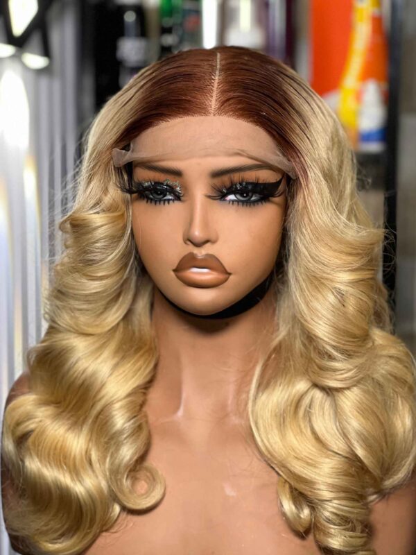 20" LAYERED BLONDE BOUNCY